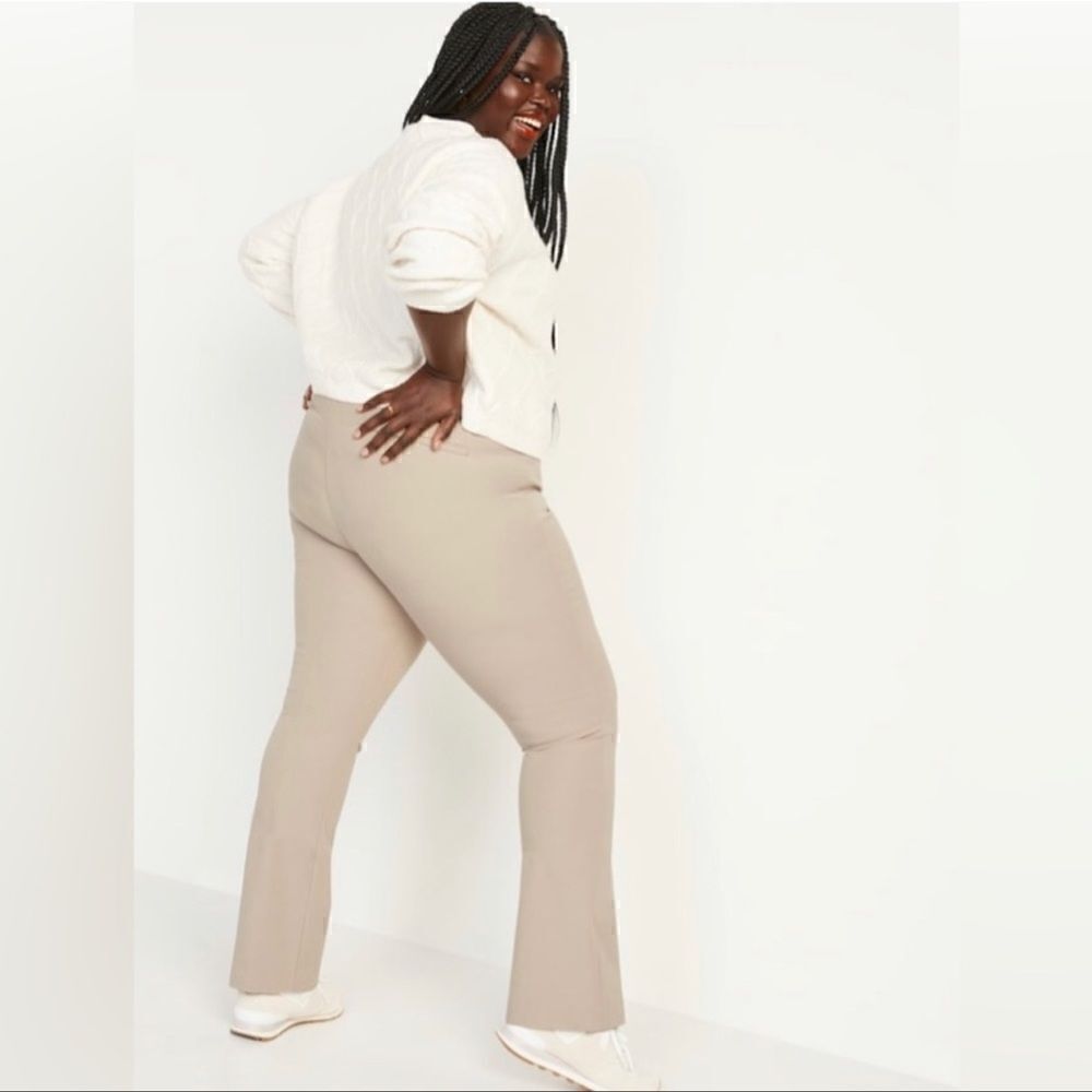 Old Navy High-Rise Pixie Flare Pants  NEW Plus Size 24